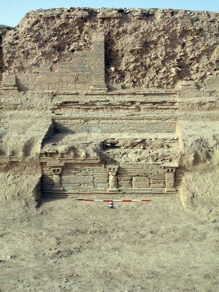09 2003_great_stupa_detail_of_the_architectural_elements