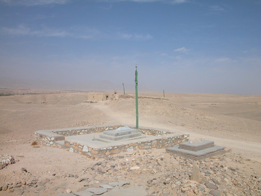 2002_Ghazni_cemetery_MAIA_2002_02