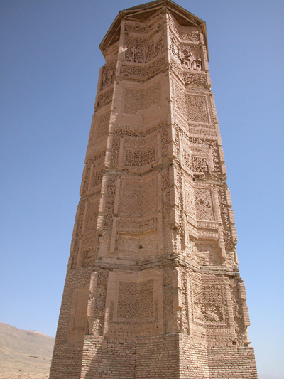 2004_Ghazni_Bahram_Shah's_minaret_MAIA