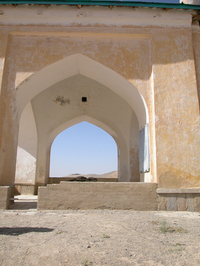 2004_Ghazni_Mausoleum_of_Sebuktigin_MAIA