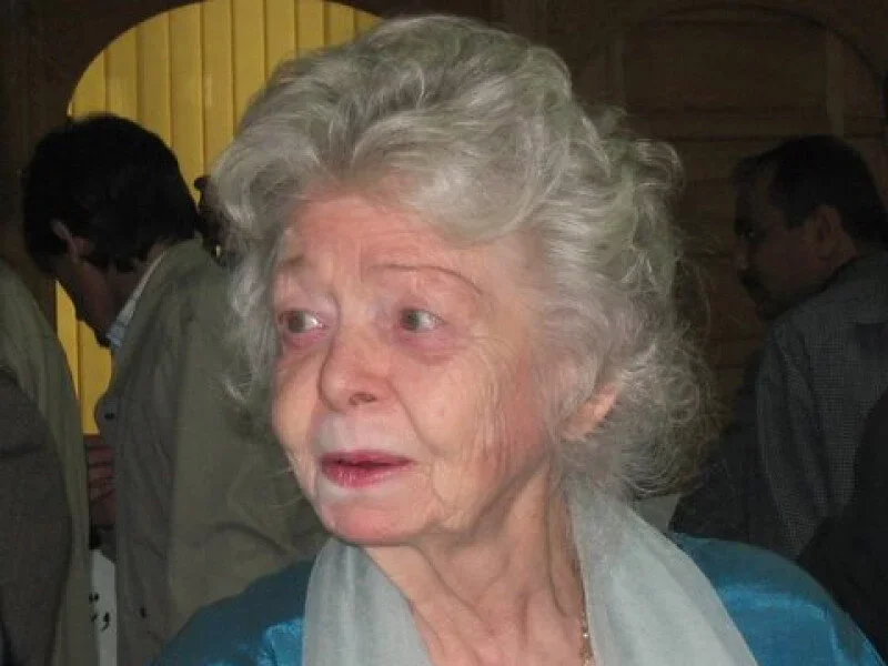 In memoriam Nancy Hatch Dupree