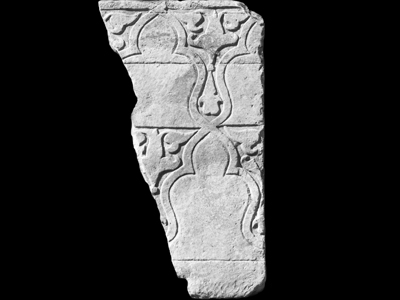 Dado with double sequence of interlaced arches (type 28a)