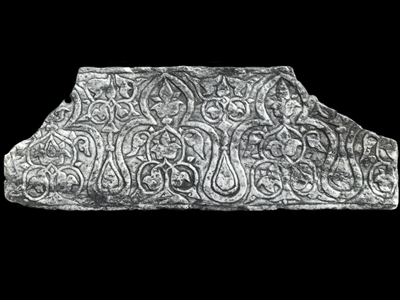 Dado with interlaced arches (type 11b)