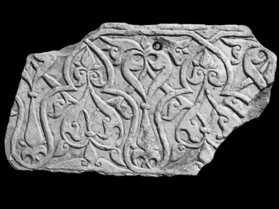 Dado with interlaced arches (type 11d)