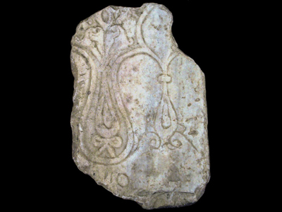 Dado with interlaced arches (type 8b)